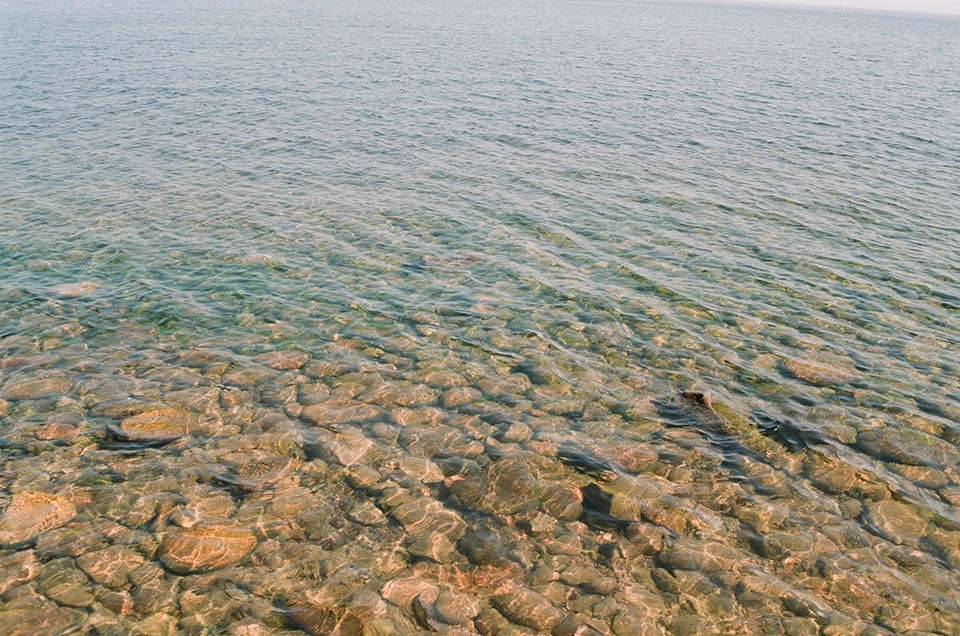 바이칼호의 물은 몇십미터 아래 바닥이 훤히 들여다보일 정도로 맑다. (황인솔 기자)2018.7.26/그린포스트코리아