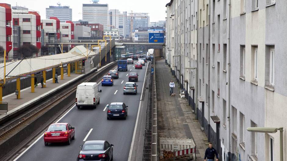 독일이 고속도로 노후 디젤차량 운행 범위를 확대한다고 결정했다. (슈테론 제공)