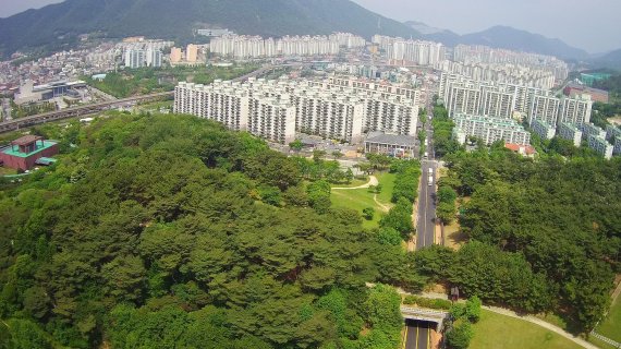 김해시는 2022년까지 나무 100만 그루를 심어 도시숲과 미세먼지 차단숲을 조성한다. (사진=김해시 제공)