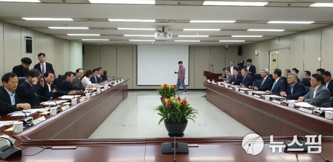21일 서울 서초구 한전 전력아트센터에서 이사회가 열리고 있다.(사진 뉴스핌 제공)