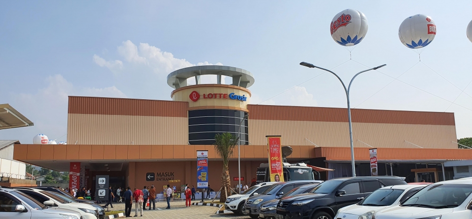 롯데마트는 인도네시아 48호점 ‘찌마히점’을 오픈했다. (롯데마트 제공) 2019.11.28/그린포스트코리아