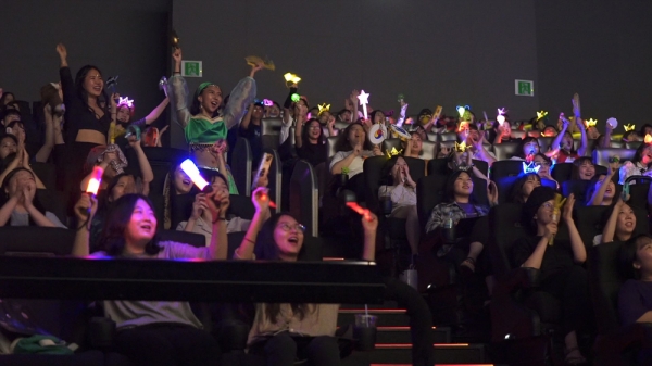 관객들이 CGV용산아이파크몰에서 영화 '알라딘'을 보고 있다. (CGV 제공) 2019.12.11/그린포스트코리아