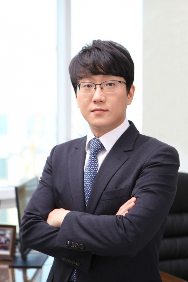 장헌 법률사무소 김동우 변호사 / 그린포스트코리아