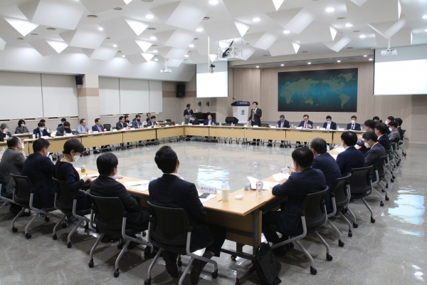 한국제약바이오협회는 19일 서울 방배동 협회 회관에서 2020년도 제2차 이사회를 열어 '한국혁신의약품컨소시엄' 설립을 추진하고 공동 출자하기로 의결했다. (제약바이오협회 제공)/그린포스트코리아