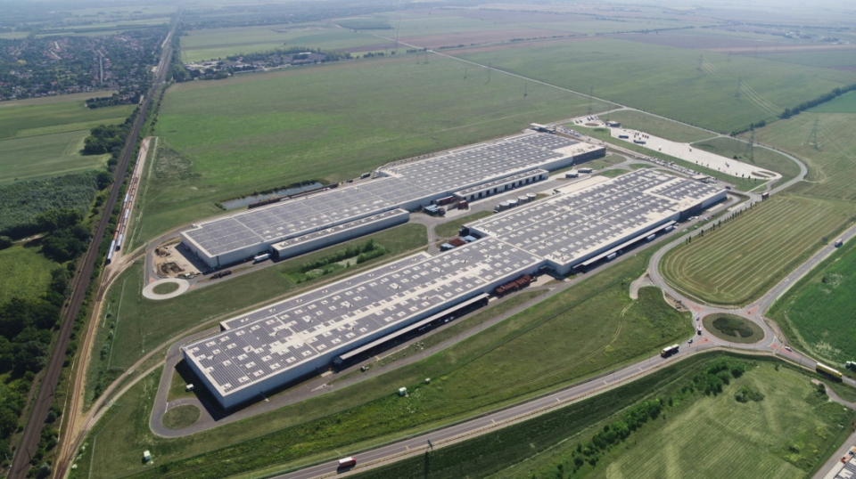 아우디가 헝가리 공장에 유럽 최대의 태양광 지붕 설비를 구축하고 탄소 중립화를 달성했다고 밝혔다. (아우디 코리아 제공)/그린포스트코리아