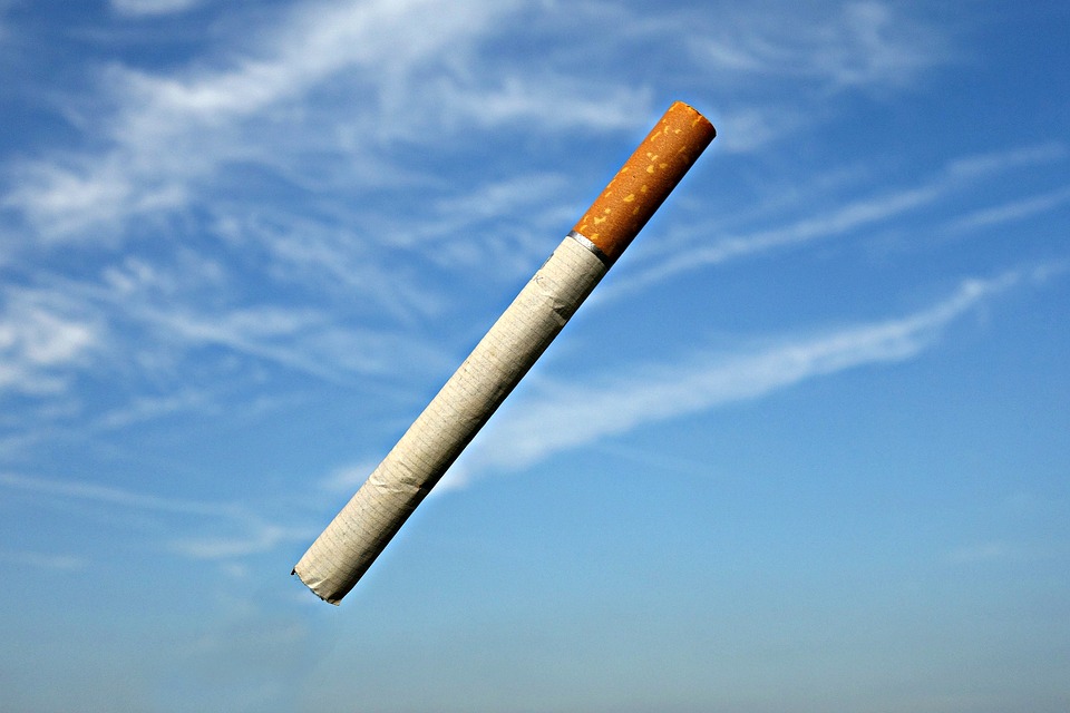 국민건강보험공단(건보공단)이 KT&G 등 주요 담배회사를 상대로 낸 537억원의 손해배상 청구 소송에서 패소했다. 건보공단은 지난 2014년, ‘암에 걸린 흡연 환자들에게 공단이 추가로 진료비를 부담했다’고 주장하며 담배회사에게 소송을 제기한 바 있다. (픽사베이 제공)/그린포스트코리아