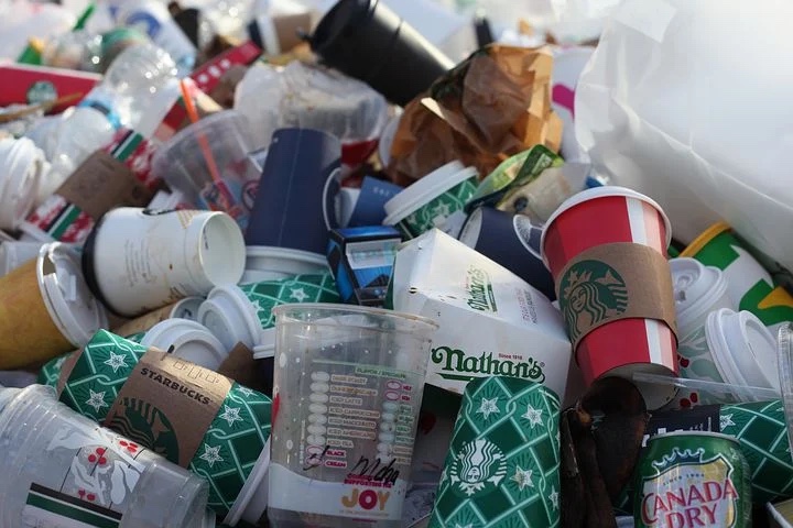 환경부가 그동안 해양 플라스틱 쓰레기 위주로 논의되어 왔던 플라스틱 문제를 전주기적 관리로 확대한다. (픽사베이 제공)/그린포스트코리아