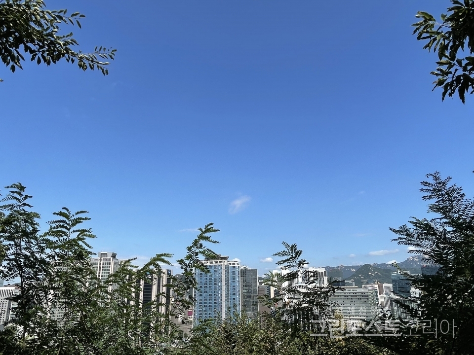 서울시보건환경연구원이 시민들이 일상에서 실천하는 친환경 생활습관을 공유하는 ‘푸른하늘지킴이’ 캠페인을 진행한다. (본사 DB/그린포스트코리아)