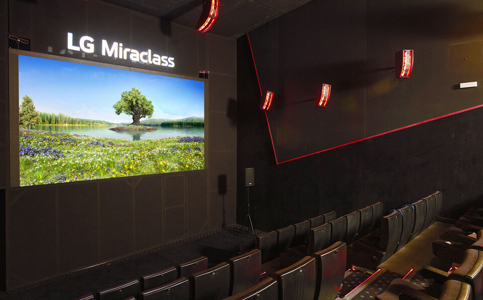 올해 새롭게 론칭하는 LG전자의 시네마 LED 브랜드 'LG 미라클래스'. 사진은  'LG 미라클래스'를 활용해 프리미엄 상영관을 조성한 스페인의 영화관 체인 오데온 멀티시네스가 빌라노바 극장.(사진=LG전자)/그린포스트코리아