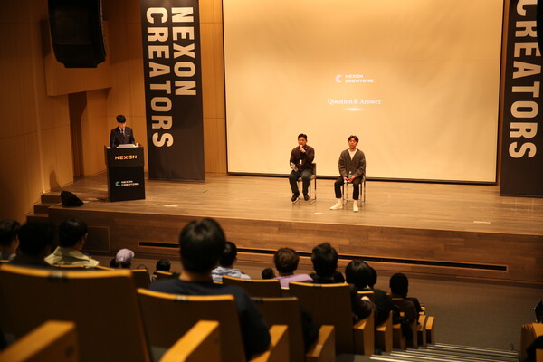 ‘넥슨 크리에이터즈’ 내 크리에이터 Q&A 세션 모습(사진=넥슨)/그린포스트코리아