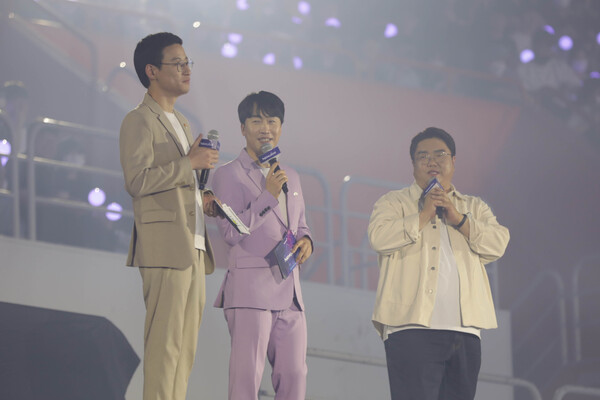 왼쪽부터 김창섭 기획실장, 성승헌 캐스터, 강원기 디렉터(사진=넥슨)/그린포스트코리아