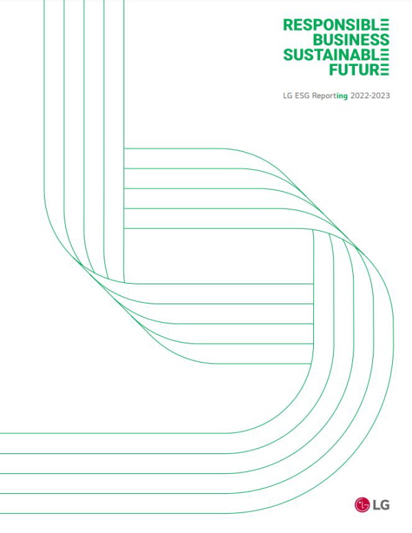 지난해에 이어 두 번째 그룹 차원의 'ESG 보고서'를 발간한 LG. 사진은 'LG ESG 보고서' 표지. (사진=LG)/그린포스트코리아