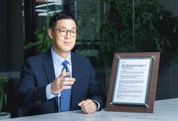 함진기 글래스돔 대표는 탄소발자국 관리로 글로벌 경쟁력을 빨리 갖춰야 한다고 강조했다./글래스돔 제공