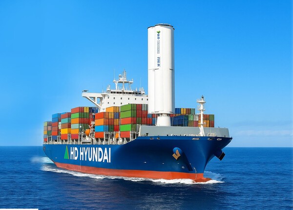 HD현대가 국내 조선업계 최초로 개발한 윙세일(Wing Sail) 기술이 글로벌 해운업계의 친환경 전환을 이끌 게임체인저로 떠올랐다.