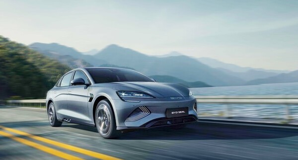 20일부터 국내 판매를 시작하는 비야디의 중형 전기 세단 '씰 다이내믹 AWD'. /비야디코리아 제공