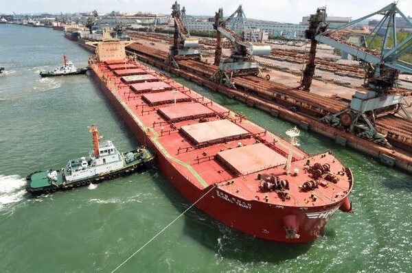 HMM의 건화물선(Dry Bulk) Global Trust호./사진=HMM