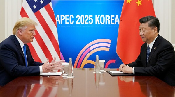 도널드 트럼프 미국 대통령과 시진핑 중국 국가주석이 경주 아시아태평양경제협력체(APEC) 정상회의를 하루 앞둔 오는 30일 정상회담을 갖는다./인공지능 생성 이미지, 그린포스트코리아 그래픽