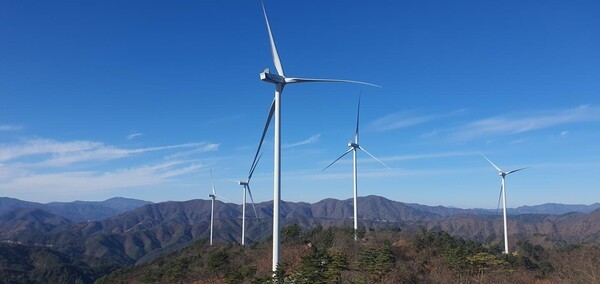 경북 봉화군 석포면 '봉화 오미산 풍력발전단지' 전경./봉화군